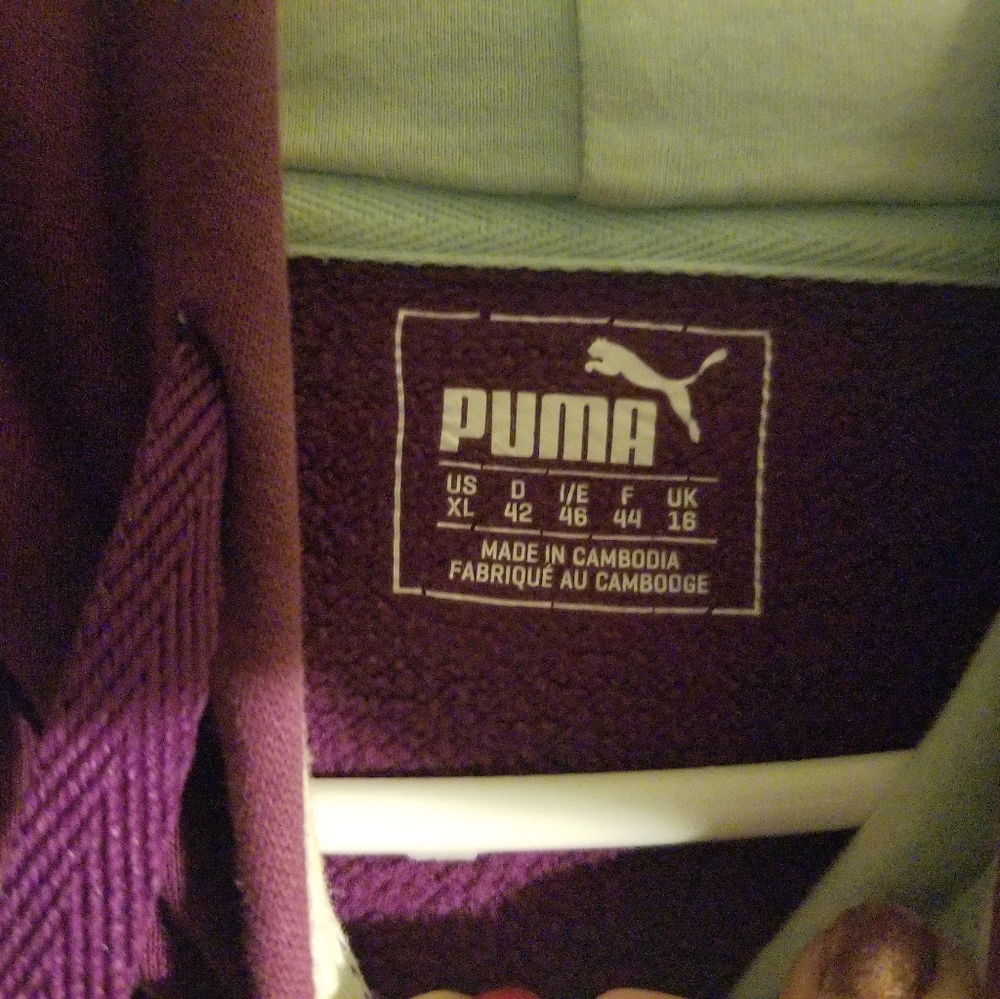 PUMA Hooded Sweatshirt XL - Picture 2 of 2